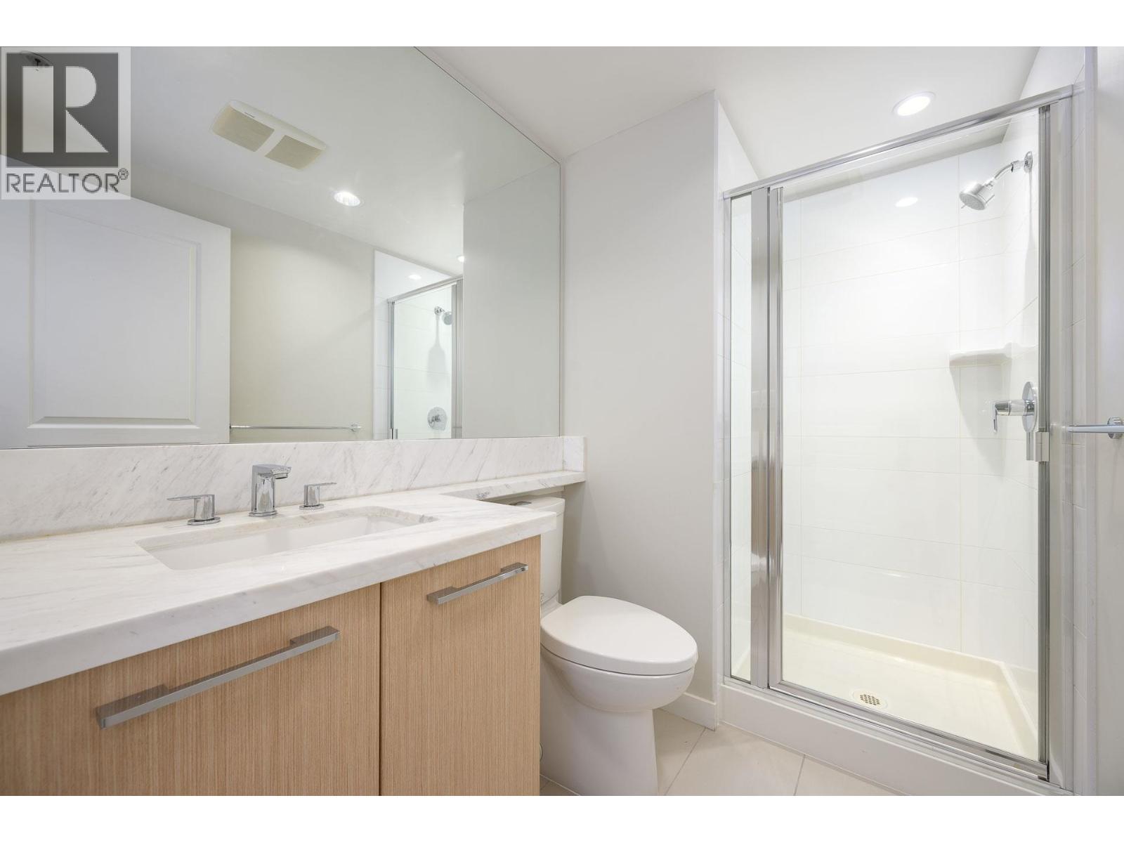 2307 3093 Windsor Gate, Coquitlam, British Columbia  V3B 0N2 - Photo 15 - R3106418