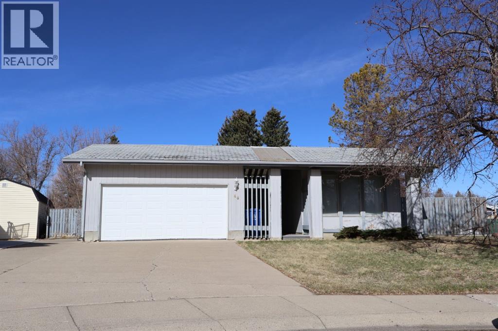 46 Greenview Close N, Lethbridge, Alberta  T1H 4K8 - Photo 2 - A2297145