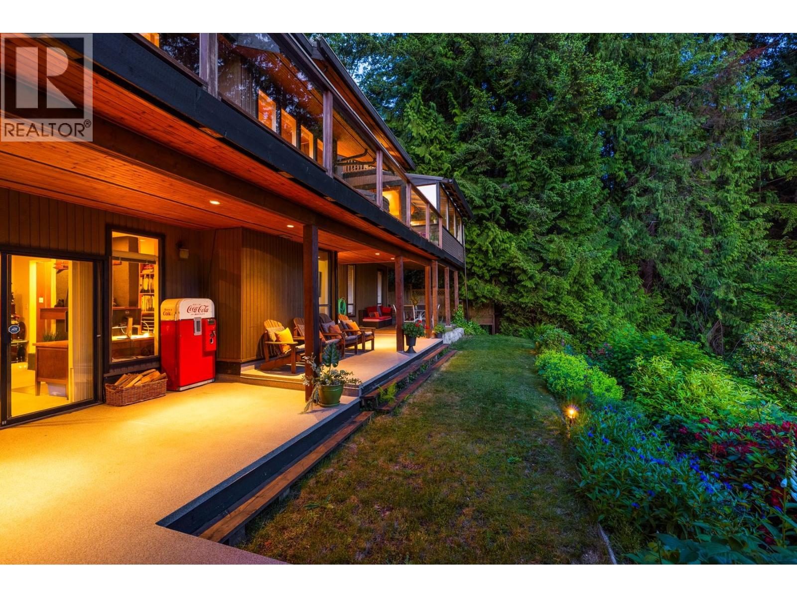 187 Rondoval Crescent, North Vancouver, British Columbia  V7N 2W6 - Photo 29 - R3106414