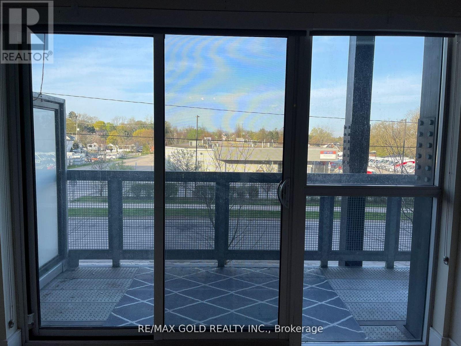 155 St. Leger Street, Kitchener, Ontario  N2H 0B9 - Photo 18 - X12947532