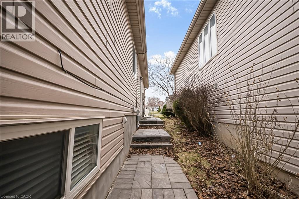 858 Stonegate Drive, Woodstock, Ontario  N4V 1G4 - Photo 33 - 40816159