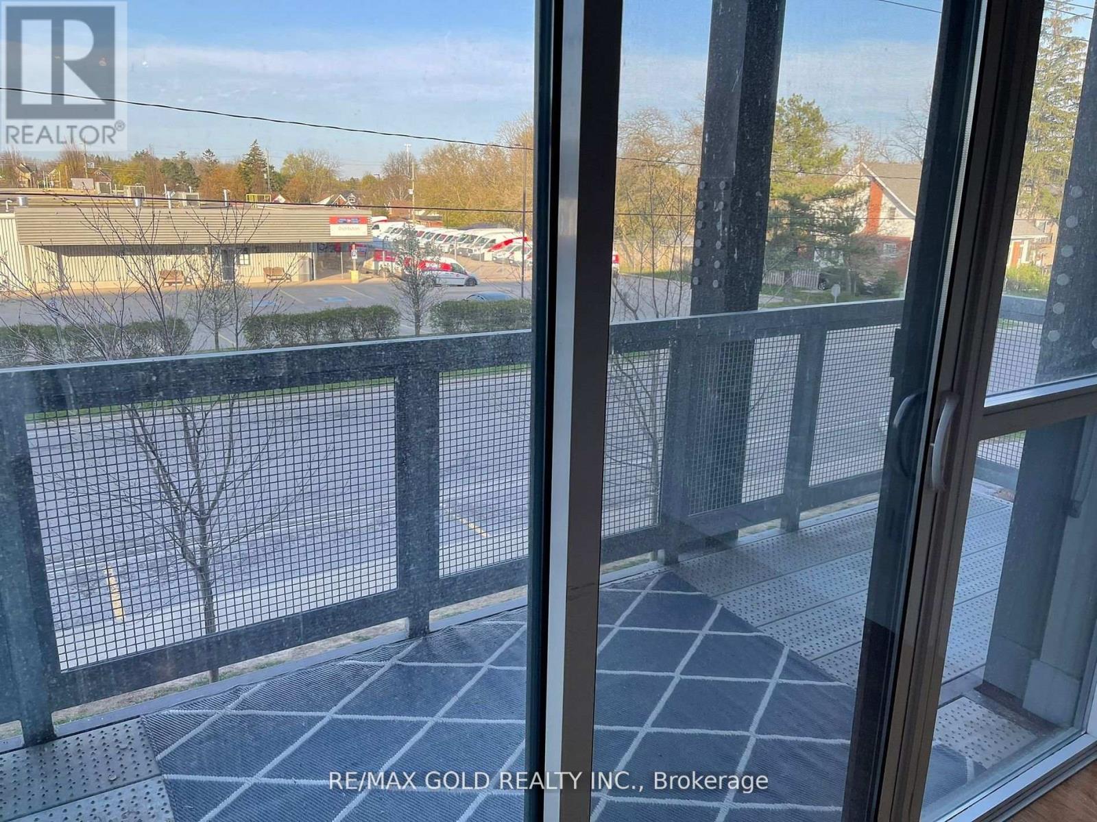 155 St. Leger Street, Kitchener, Ontario  N2H 0B9 - Photo 19 - X12947532