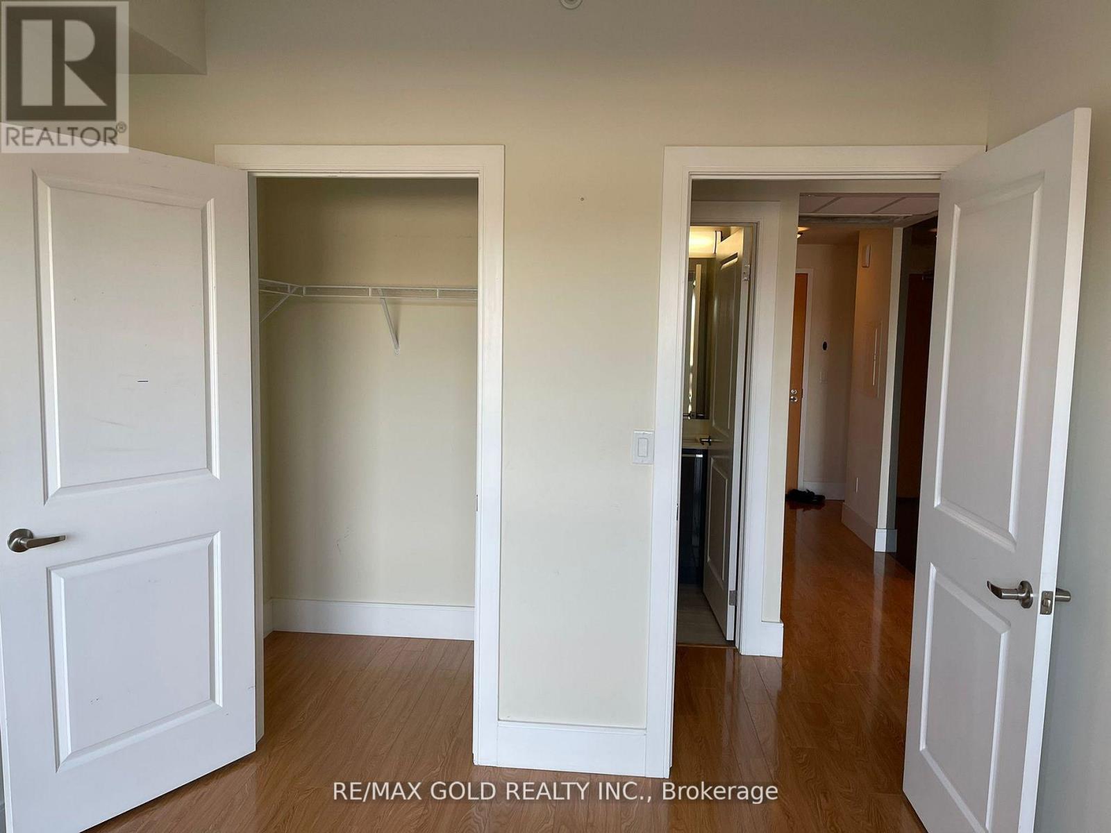 155 St. Leger Street, Kitchener, Ontario  N2H 0B9 - Photo 15 - X12947532