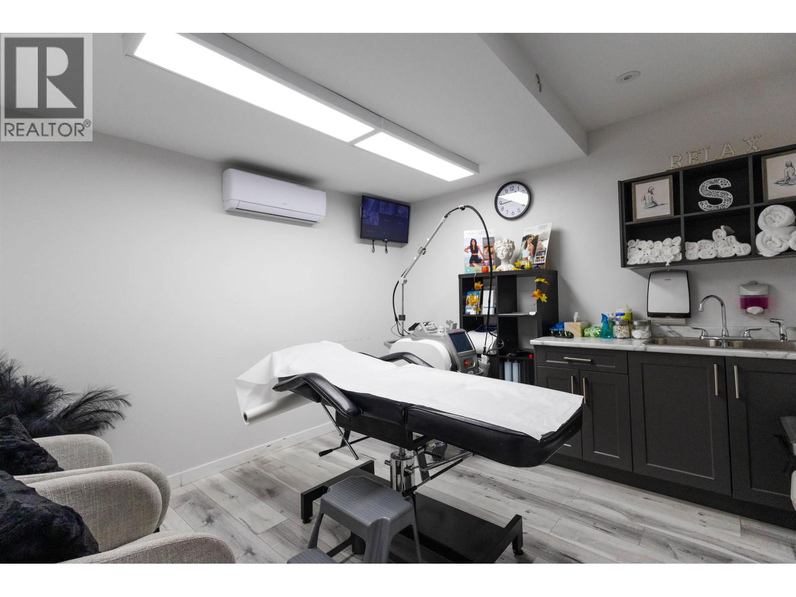 6653 Main Street, Vancouver, British Columbia  V5X 3H3 - Photo 11 - C8077551