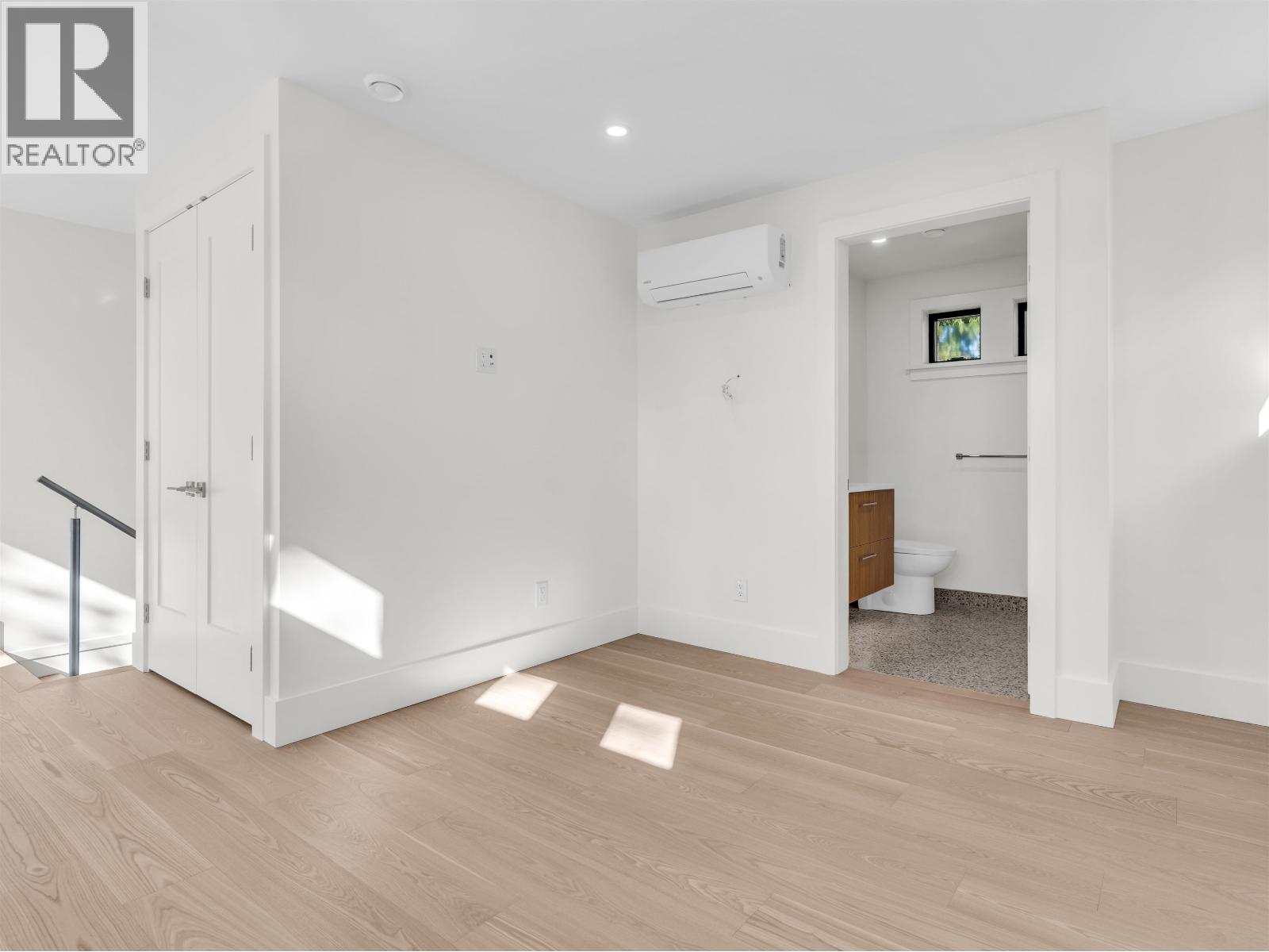 2566 W 2nd Avenue, Vancouver, British Columbia  V6K 1J8 - Photo 26 - R3096096