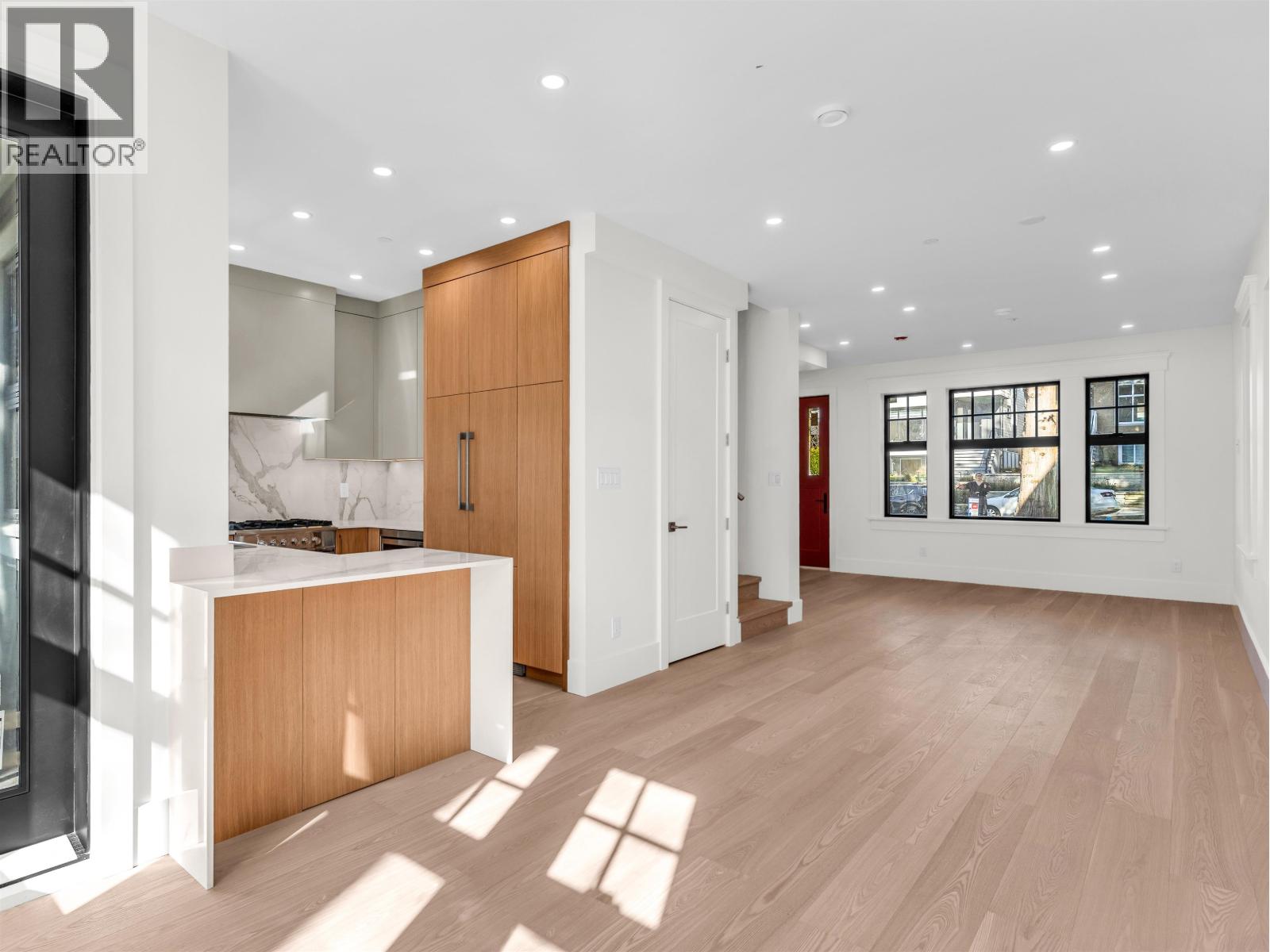 2566 W 2nd Avenue, Vancouver, British Columbia  V6K 1J8 - Photo 8 - R3096096