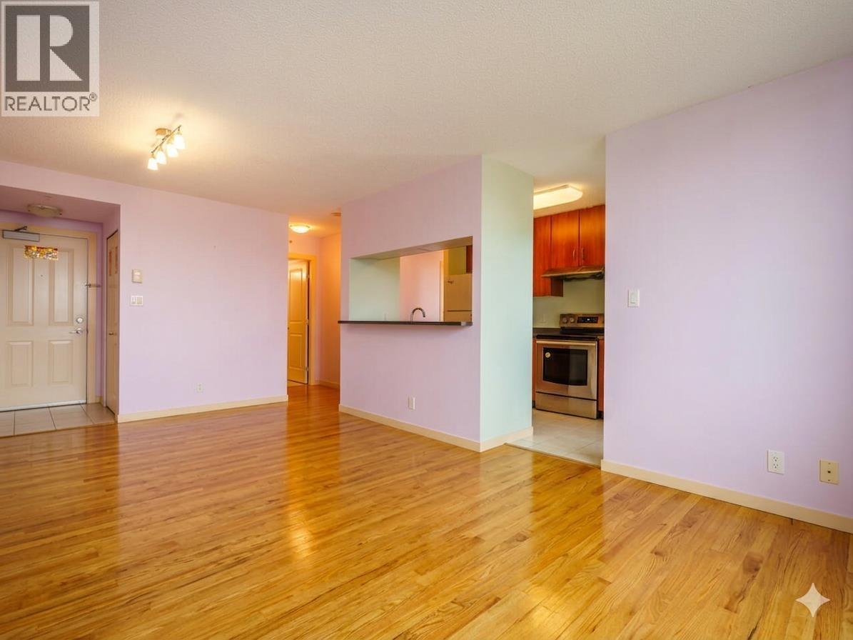 2409 3663 Crowley Drive, Vancouver, British Columbia  V5R 6H4 - Photo 6 - R3089375