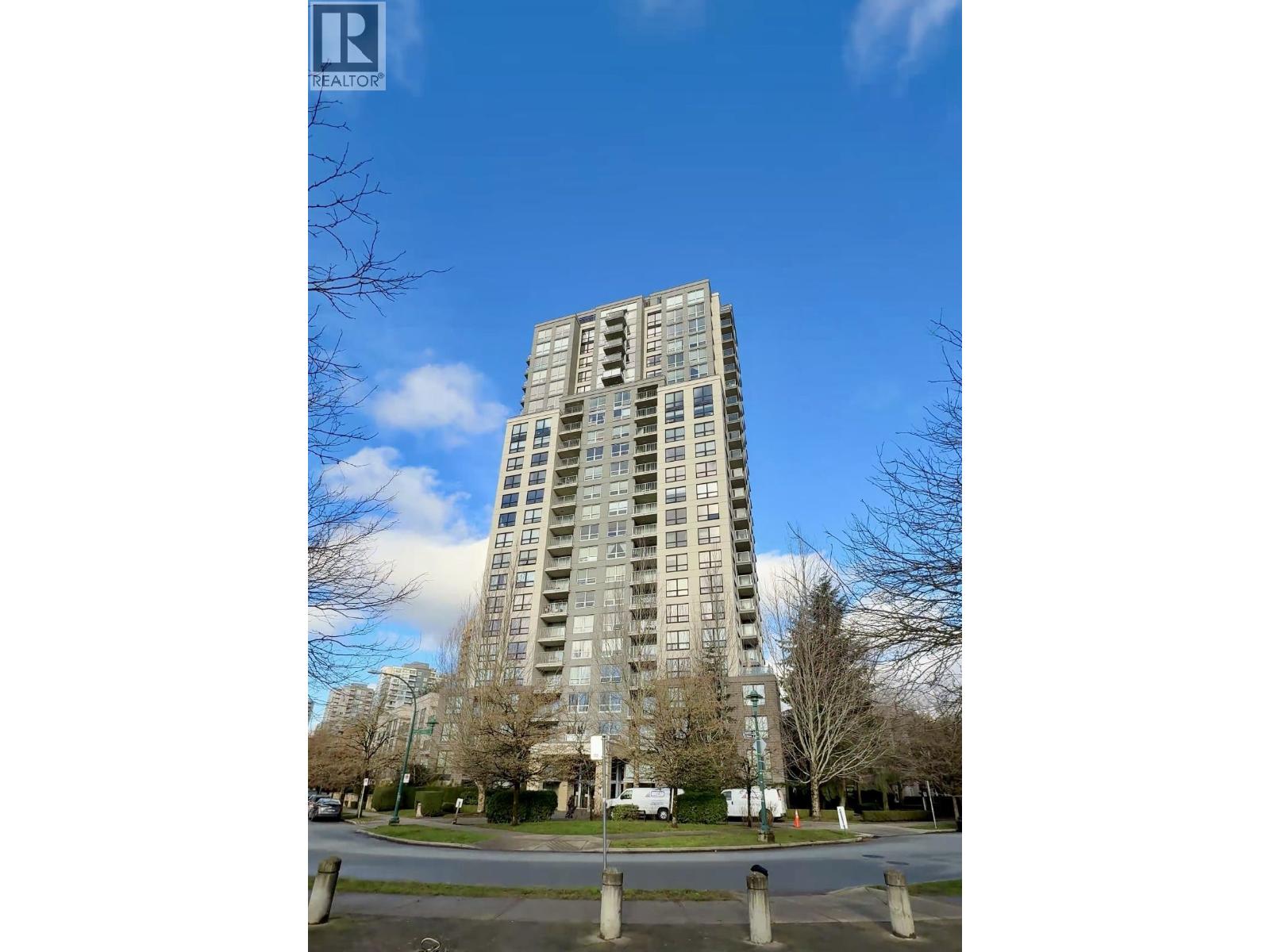 2409 3663 Crowley Drive, Vancouver, British Columbia  V5R 6H4 - Photo 16 - R3089375