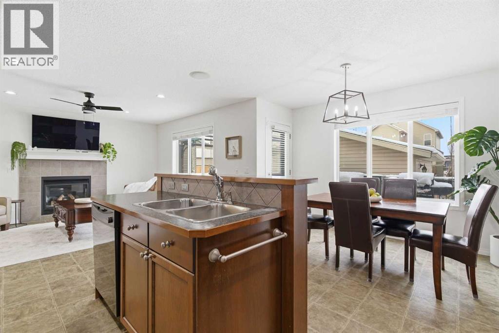 107 Cimarron Grove Circle, Okotoks, Alberta  T1S 2L9 - Photo 9 - A2294347