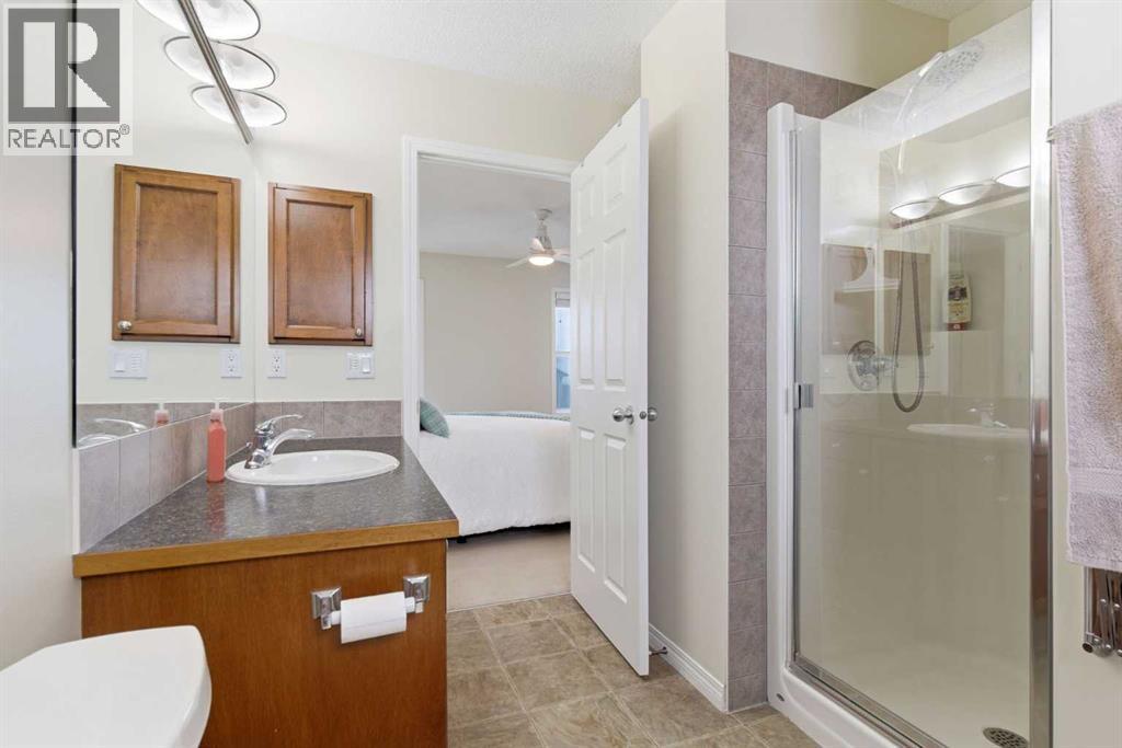 107 Cimarron Grove Circle, Okotoks, Alberta  T1S 2L9 - Photo 24 - A2294347