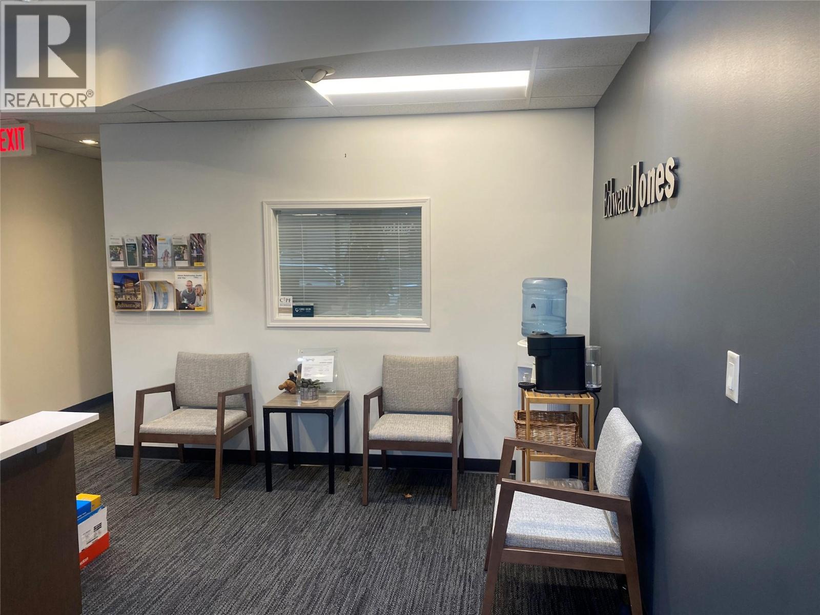 3048 Skaha Lake Road, Penticton, British Columbia  V2A 7H2 - Photo 2 - 10381732