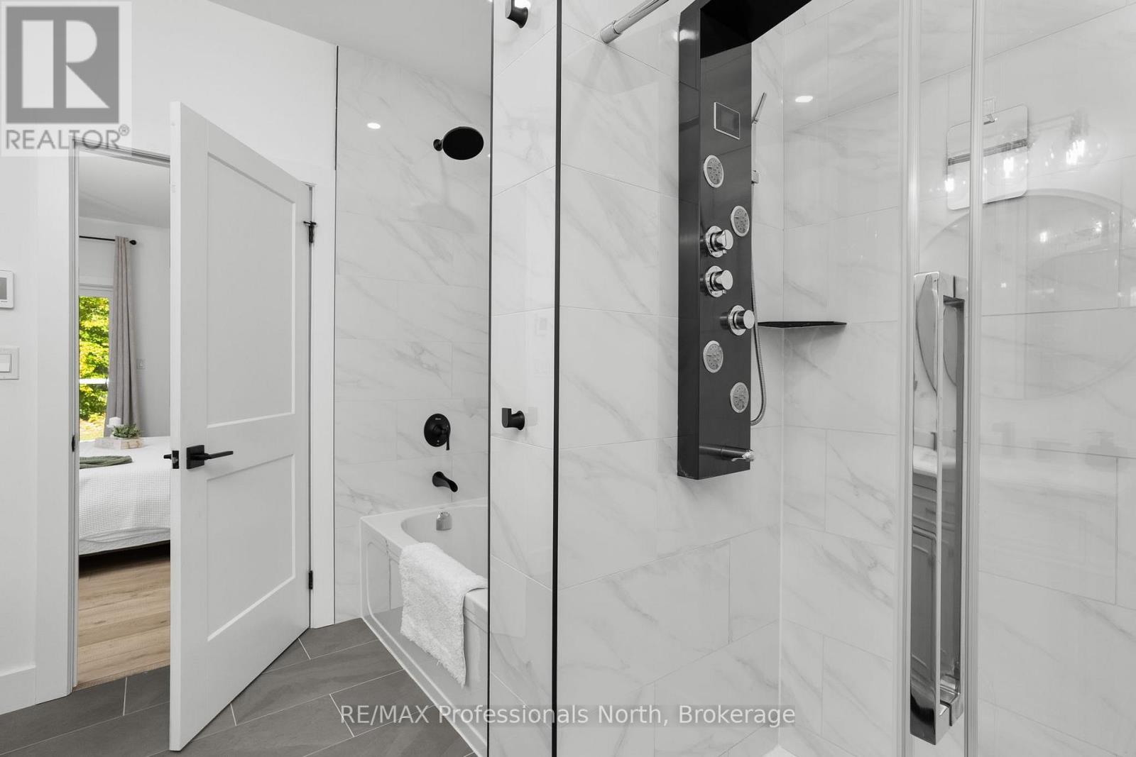 1034 Xavier Street, Gravenhurst, Ontario  P0E 1G0 - Photo 30 - X12951778