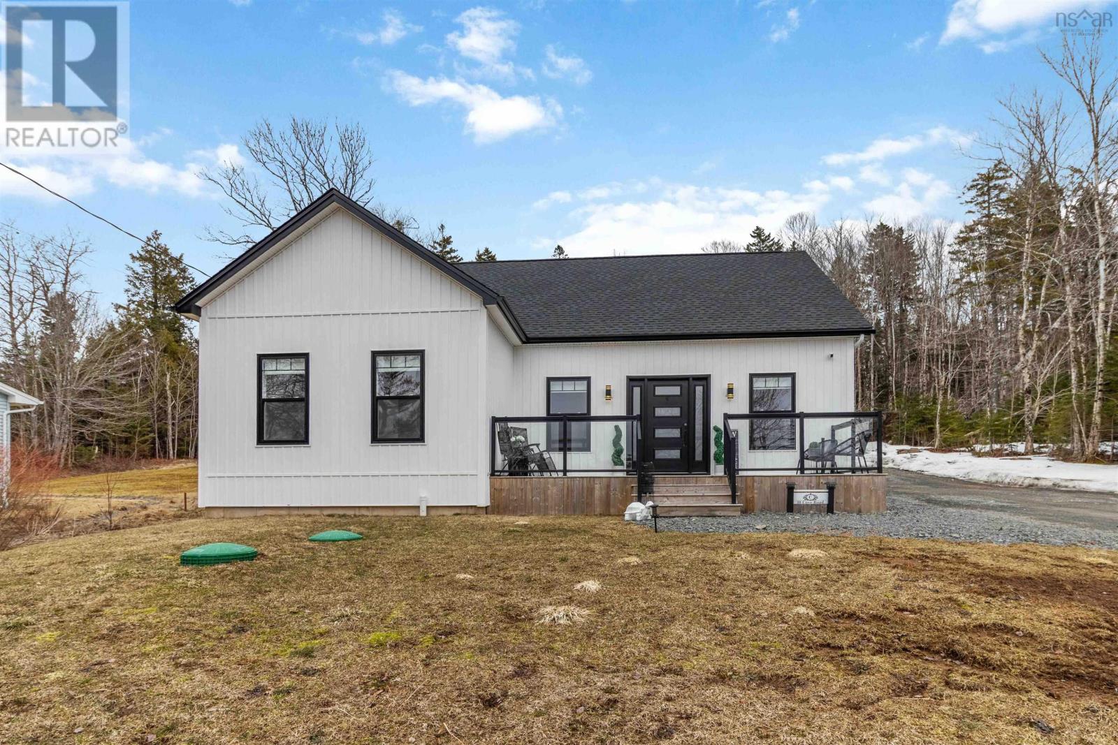 30 Cove Road, East Uniacke, Nova Scotia  B0N 1Z0 - Photo 3 - 202606236