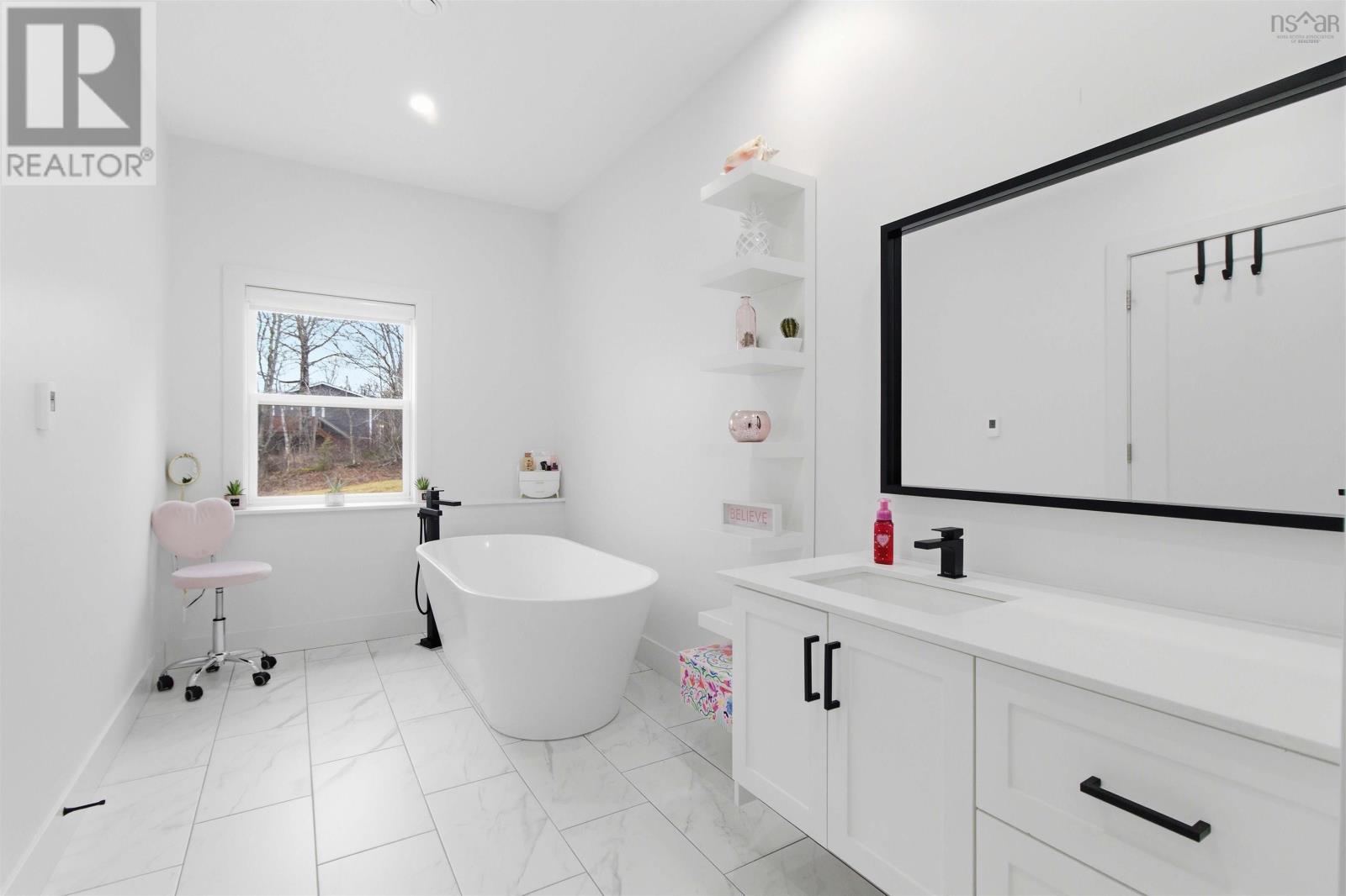 30 Cove Road, East Uniacke, Nova Scotia  B0N 1Z0 - Photo 36 - 202606236