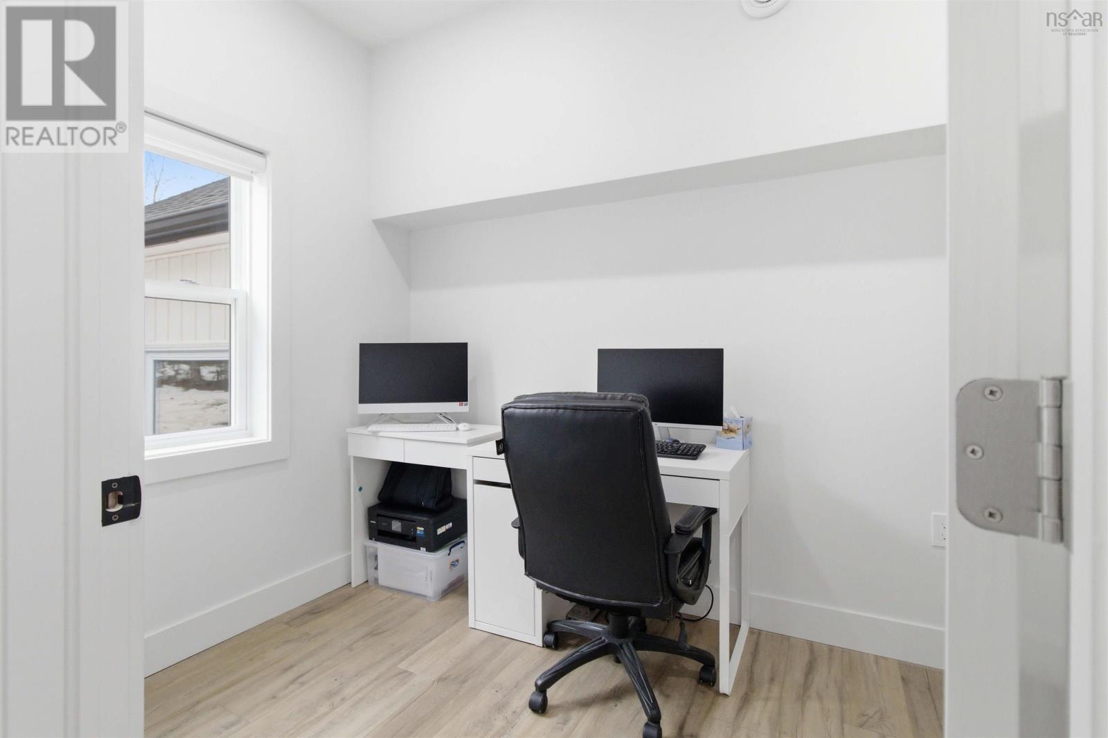 30 Cove Road, East Uniacke, Nova Scotia  B0N 1Z0 - Photo 37 - 202606236