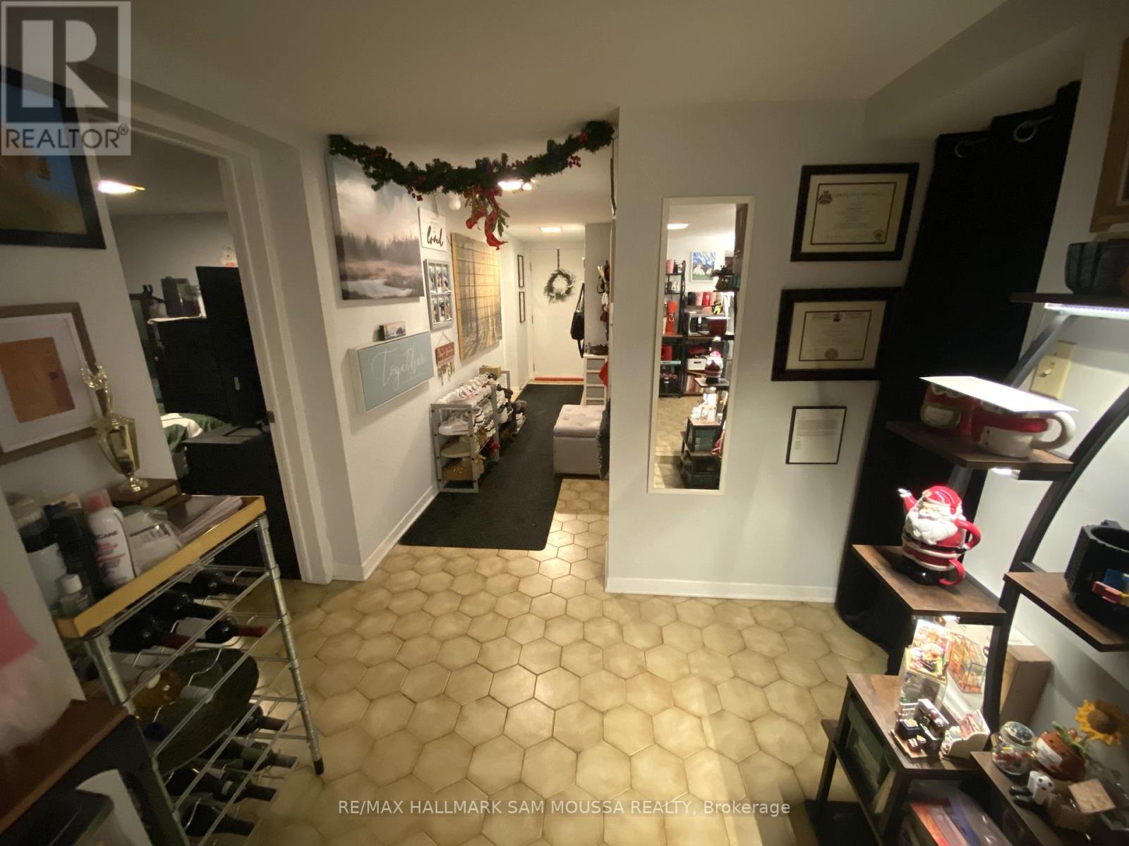 1 - 232 Cooper Street, Ottawa, Ontario  K2P 0G4 - Photo 12 - X12890784