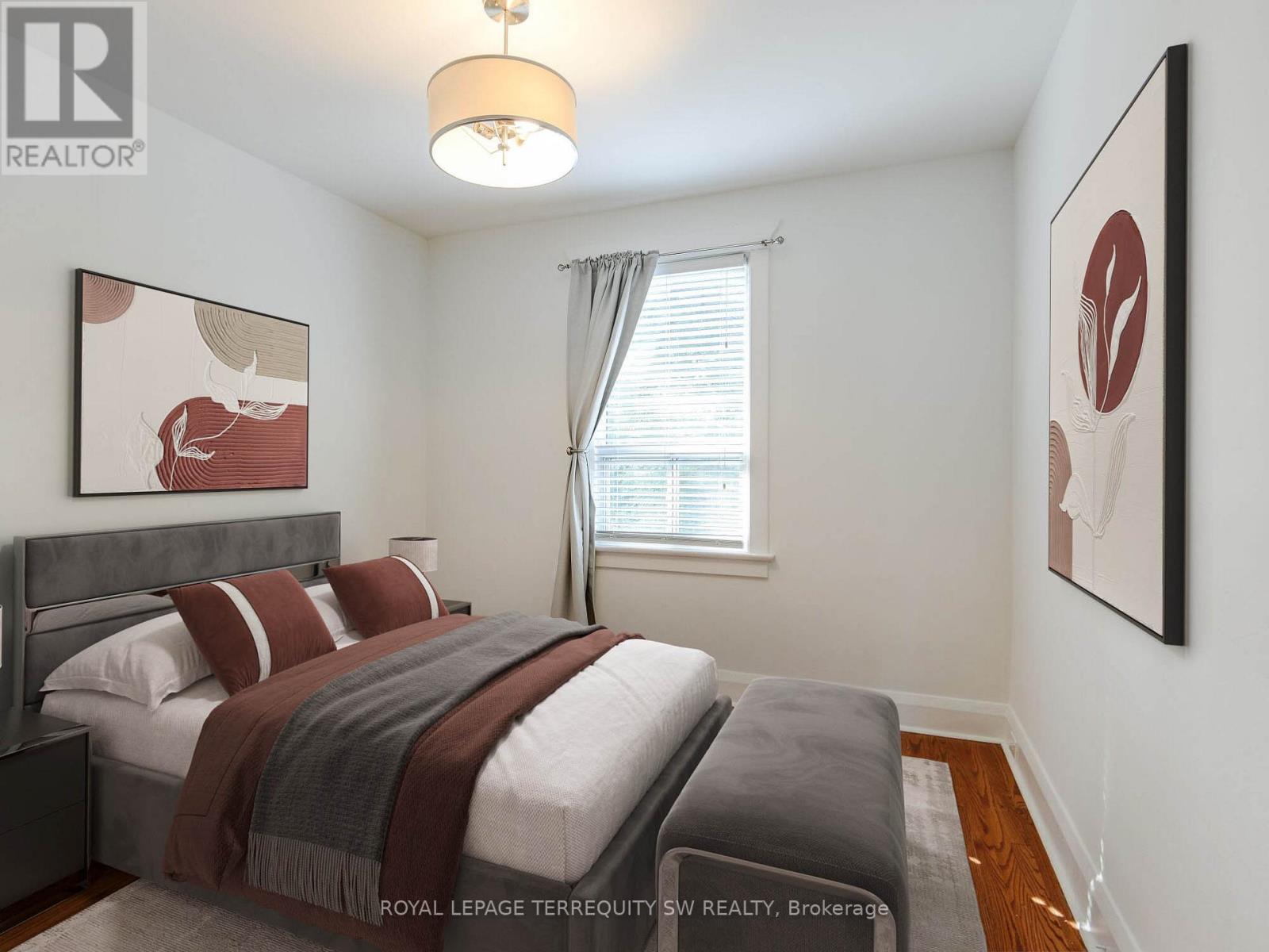 105 Barker Avenue, Toronto, Ontario  M4C 2N8 - Photo 22 - E12875030