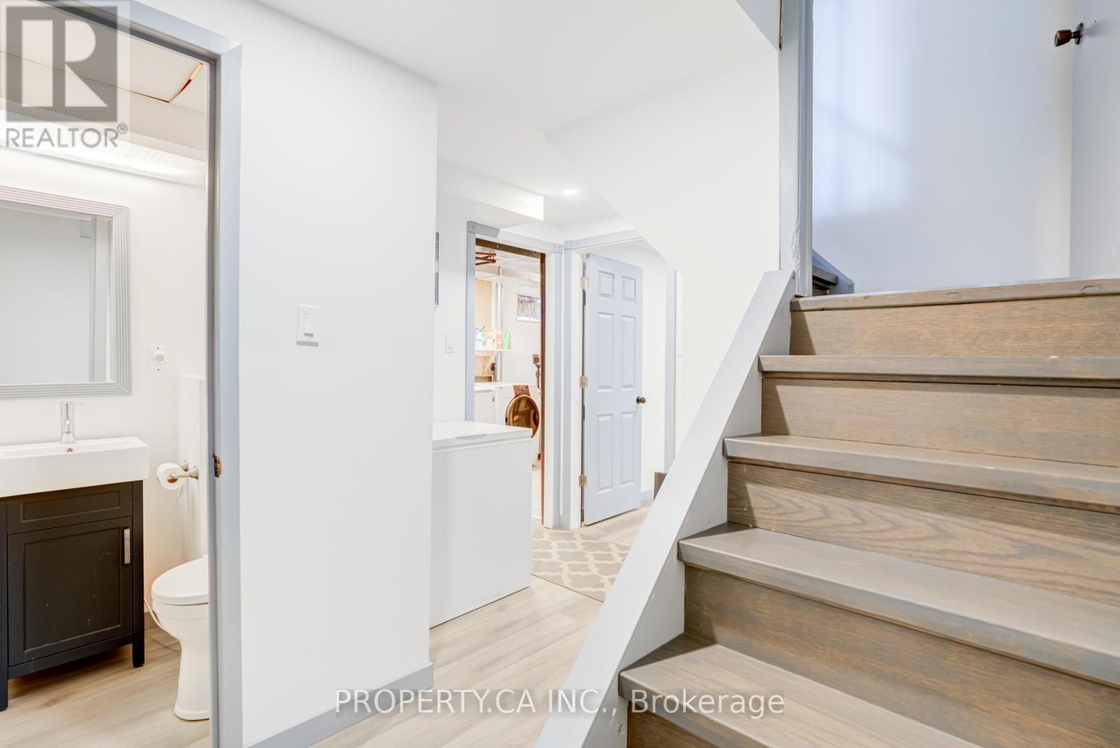 6 Hendley Drive, Ajax, Ontario  L1T 2C6 - Photo 21 - E12951724