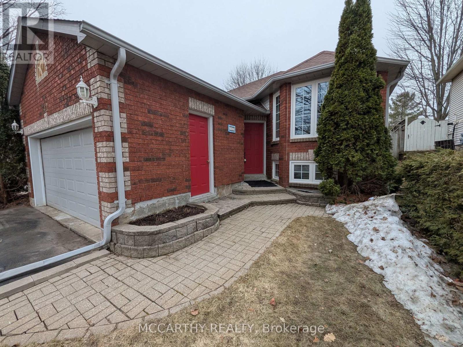 342 Lewis Drive, Orangeville, Ontario  L9W 4P8 - Photo 2 - W12842656