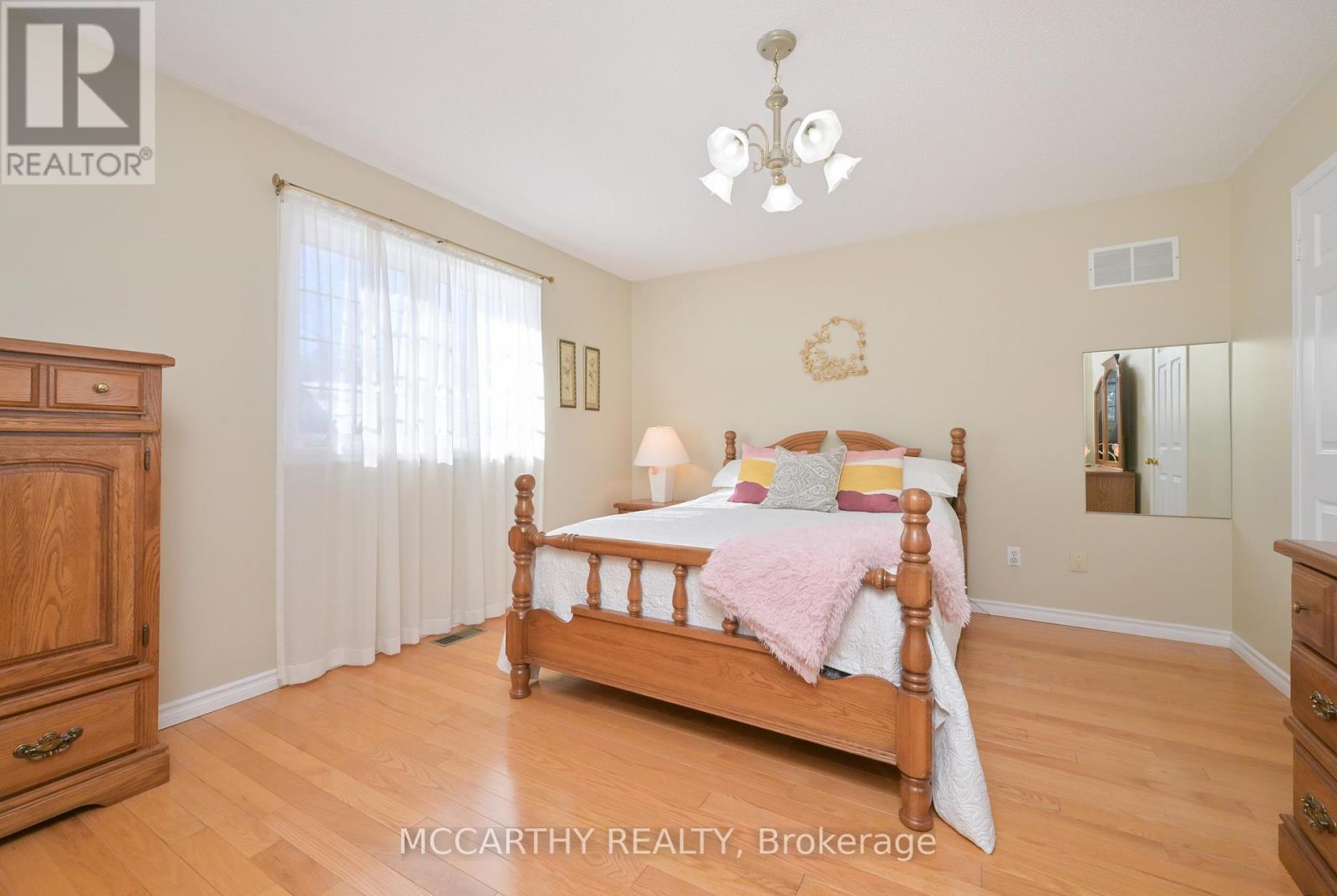 342 Lewis Drive, Orangeville, Ontario  L9W 4P8 - Photo 16 - W12842656