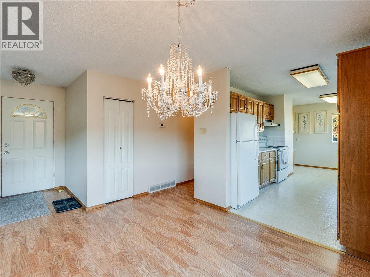 3613 9th Avenue, Castlegar, British Columbia  V1N 2Z6 - Photo 19 - 10375920