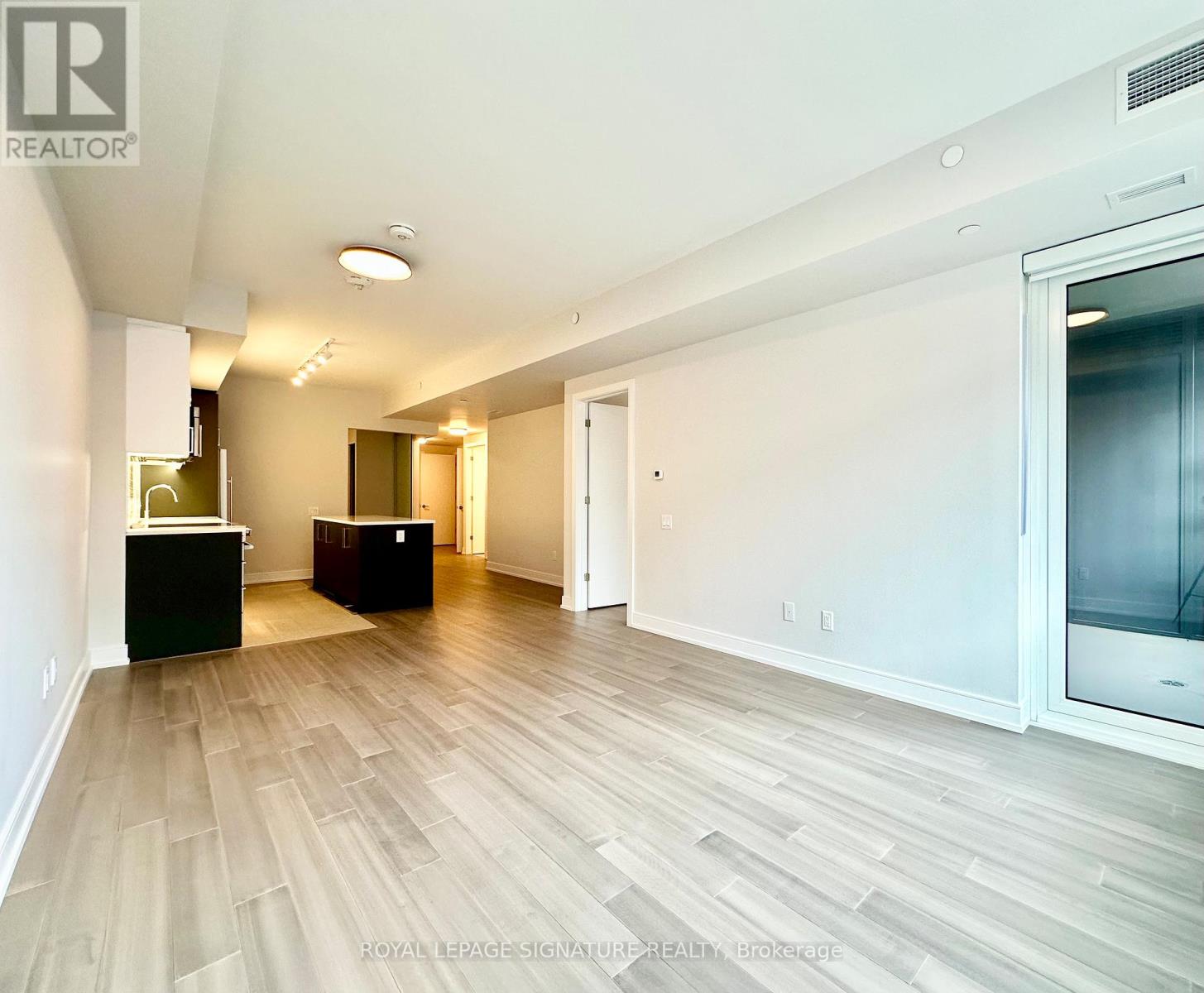 210 - 664 Spadina Avenue, Toronto, Ontario  M5S 0G4 - Photo 10 - C12951780