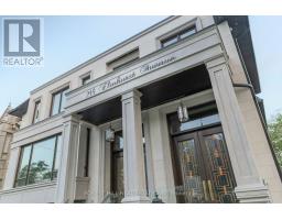 215 ELMHURST AVENUE, Toronto, Ontario