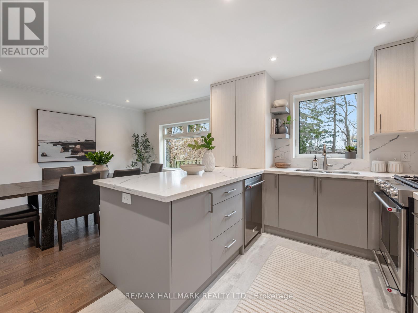 8 Glenvale Boulevard, Toronto, Ontario  M4G 2V1 - Photo 18 - C12951908