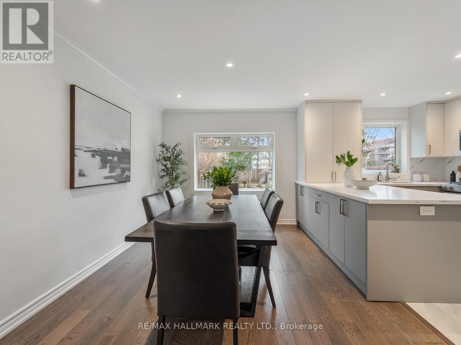 8 Glenvale Boulevard, Toronto, Ontario  M4G 2V1 - Photo 7 - C12951908