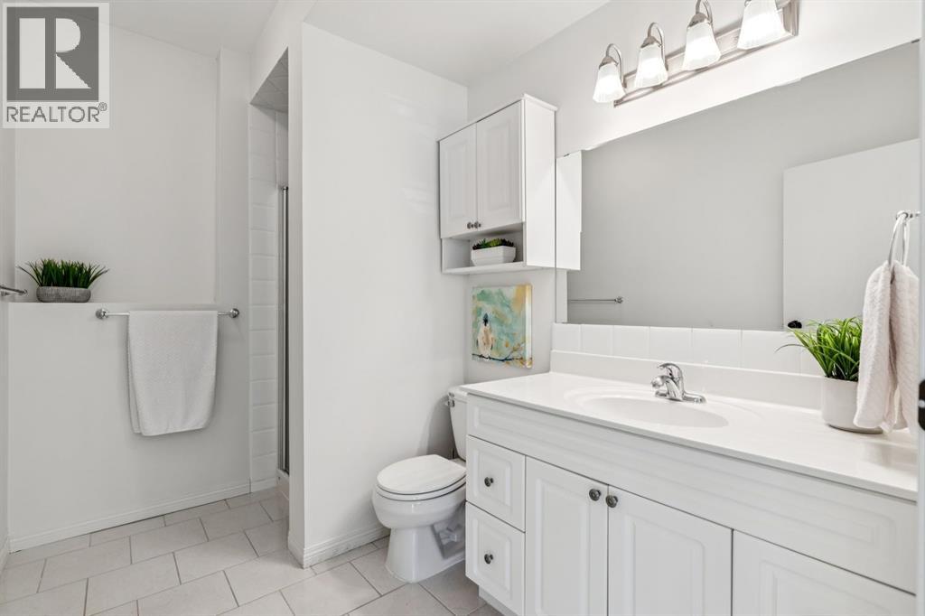 2715 Evercreek Bluffs Way SW, Calgary, Alberta  T2Y 4V7 - Photo 39 - A2287400