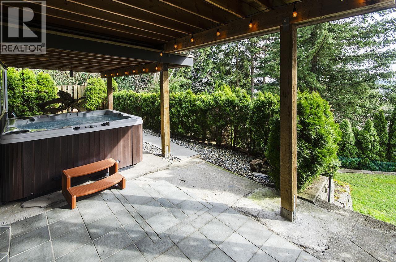 343 Dartmoor Drive, Coquitlam, British Columbia  V3K 5R6 - Photo 27 - R3106122