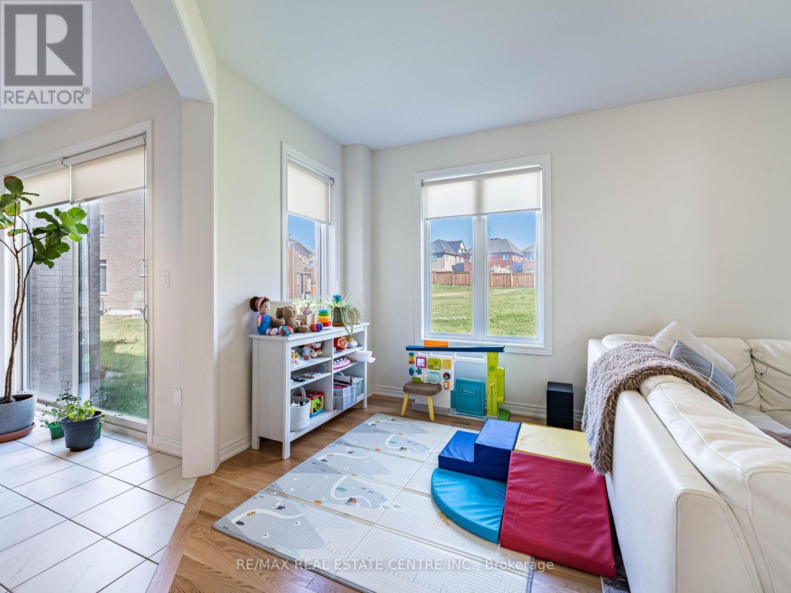 192 Miyako Court, Oshawa, Ontario  L1L 0R7 - Photo 17 - E12951816