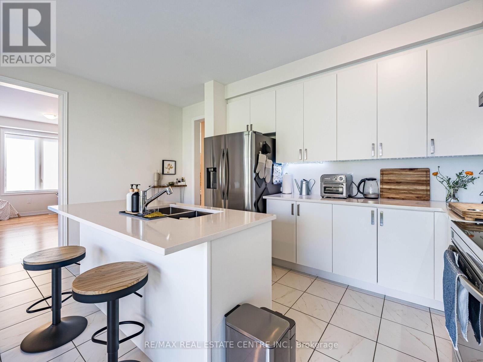 192 Miyako Court, Oshawa, Ontario  L1L 0R7 - Photo 22 - E12951816