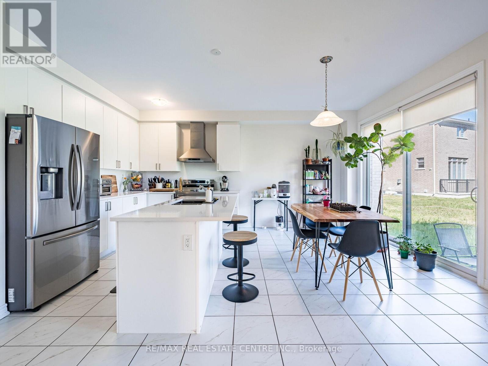 192 Miyako Court, Oshawa, Ontario  L1L 0R7 - Photo 23 - E12951816