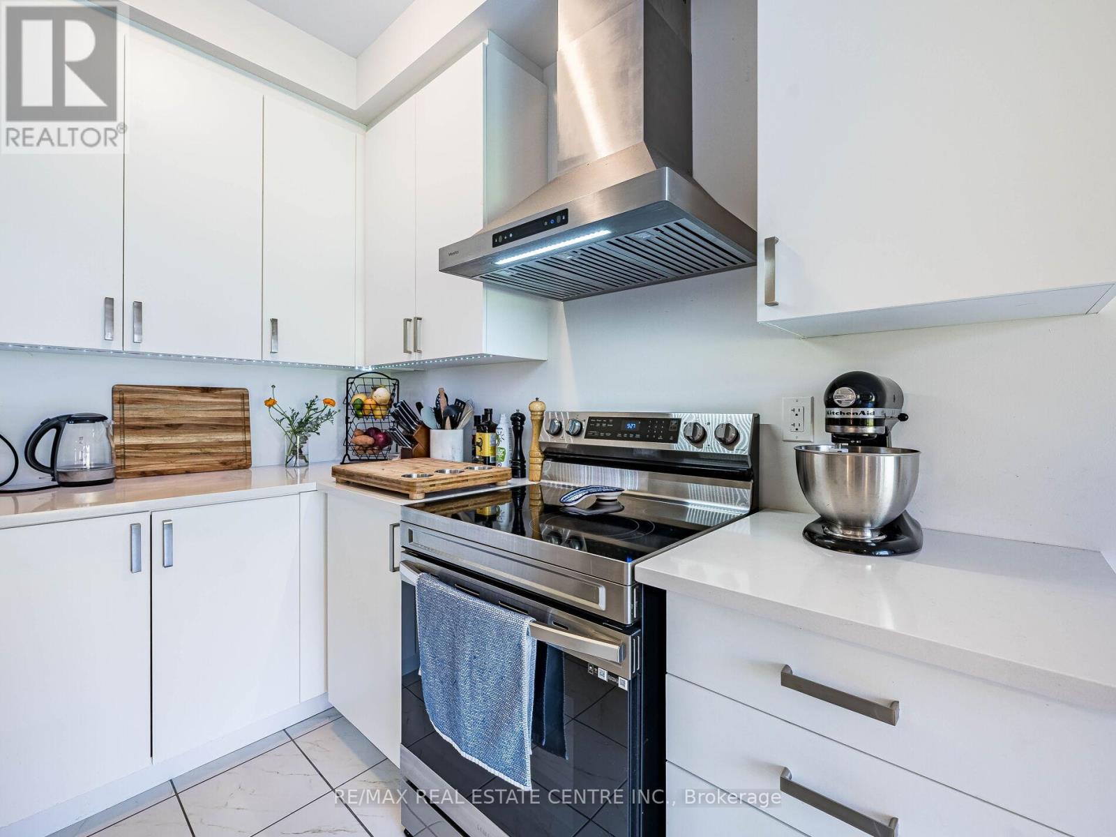 192 Miyako Court, Oshawa, Ontario  L1L 0R7 - Photo 25 - E12951816