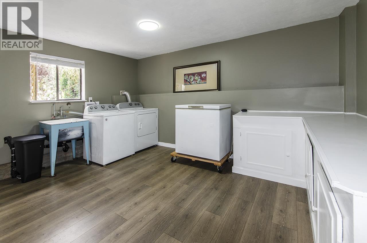 343 Dartmoor Drive, Coquitlam, British Columbia  V3K 5R6 - Photo 25 - R3106122