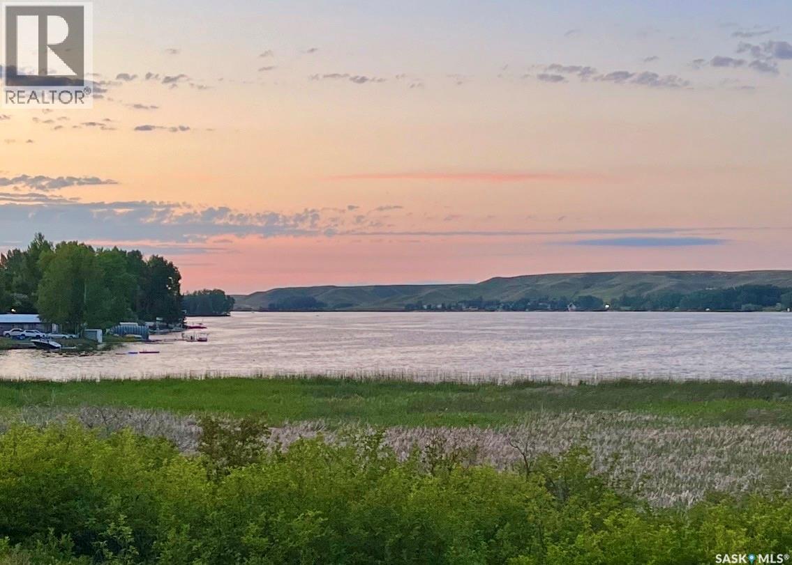 214 Hillcrest Place, Lac Pelletier Rm No. 107, Saskatchewan  S0N 2Y0 - Photo 4 - SK031551