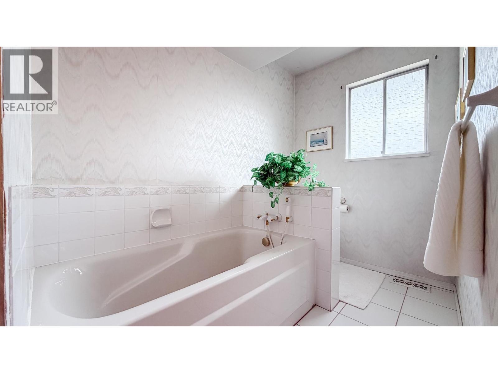 9680 Shell Road, Richmond, British Columbia  V7A 3X1 - Photo 23 - R3105880