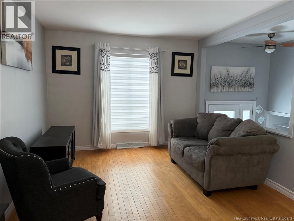 4 DubÉ Street, Edmundston, New Brunswick  E3V 2G2 - Photo 11 - NB136420