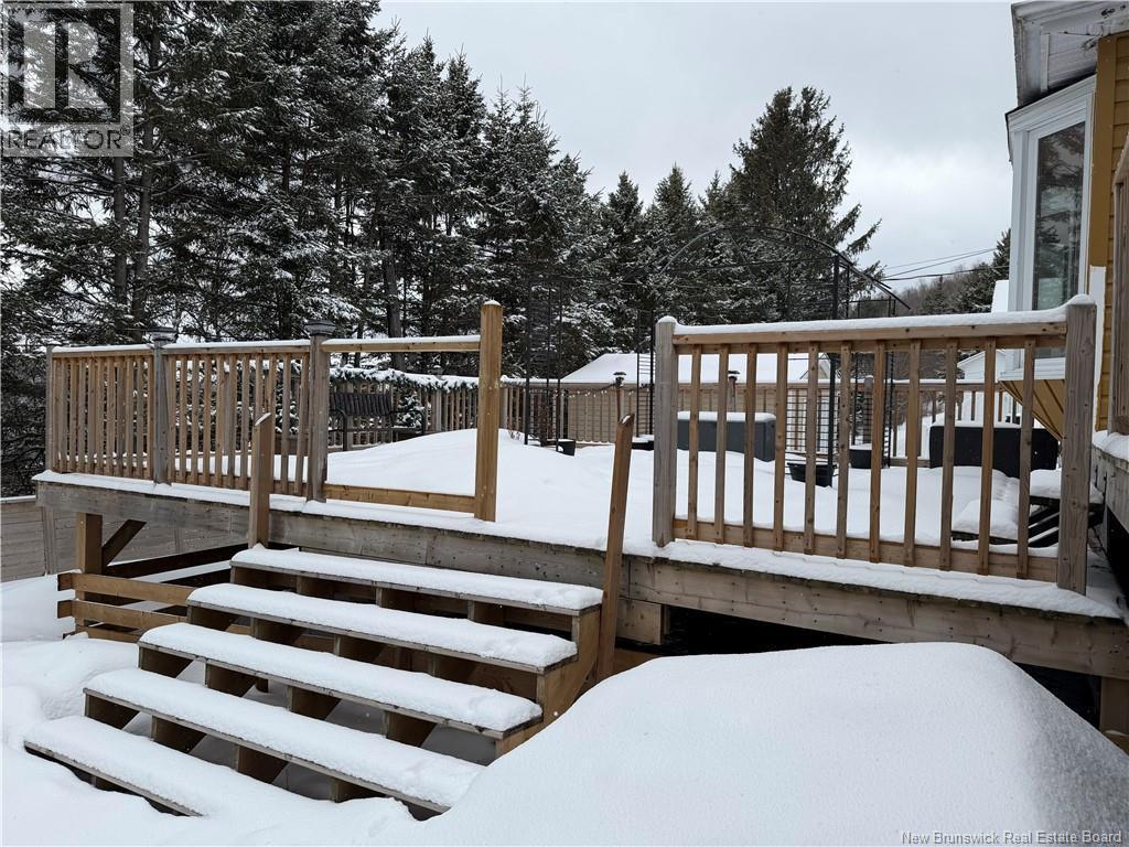 4 DubÉ Street, Edmundston, New Brunswick  E3V 2G2 - Photo 6 - NB136420