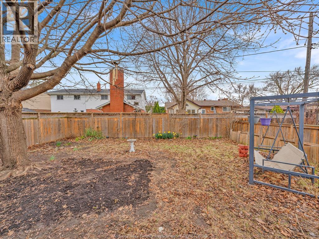 2848 Glenwood Avenue, Windsor, Ontario N9E 2X8 - Photo 32 - 26006947