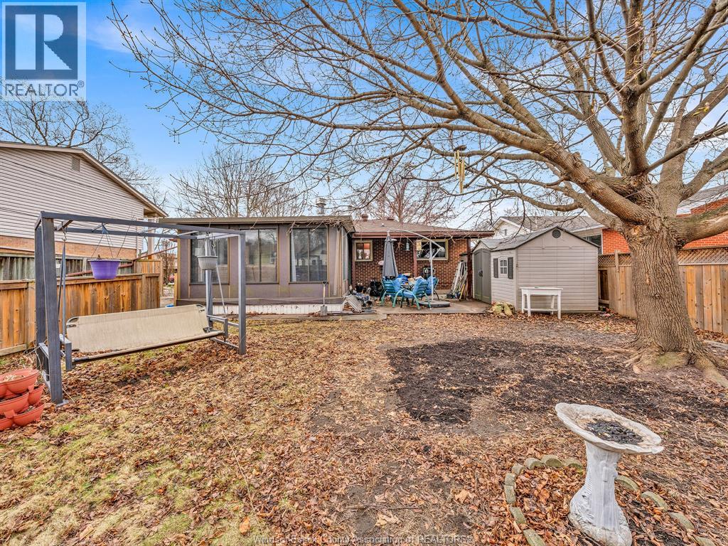 2848 Glenwood Avenue, Windsor, Ontario N9E 2X8 - Photo 33 - 26006947