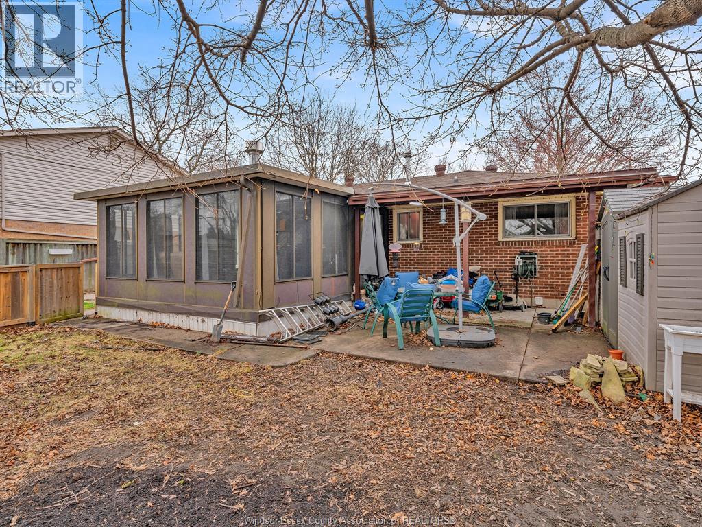 2848 Glenwood Avenue, Windsor, Ontario N9E 2X8 - Photo 35 - 26006947