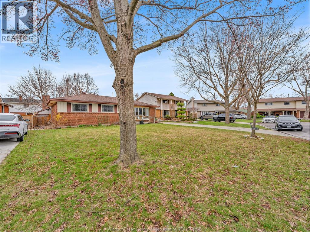 2848 Glenwood Avenue, Windsor, Ontario N9E 2X8 - Photo 36 - 26006947