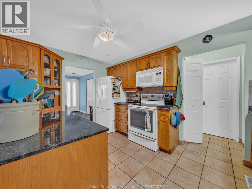 2848 Glenwood Avenue, Windsor, Ontario N9E 2X8 - Photo 6 - 26006947