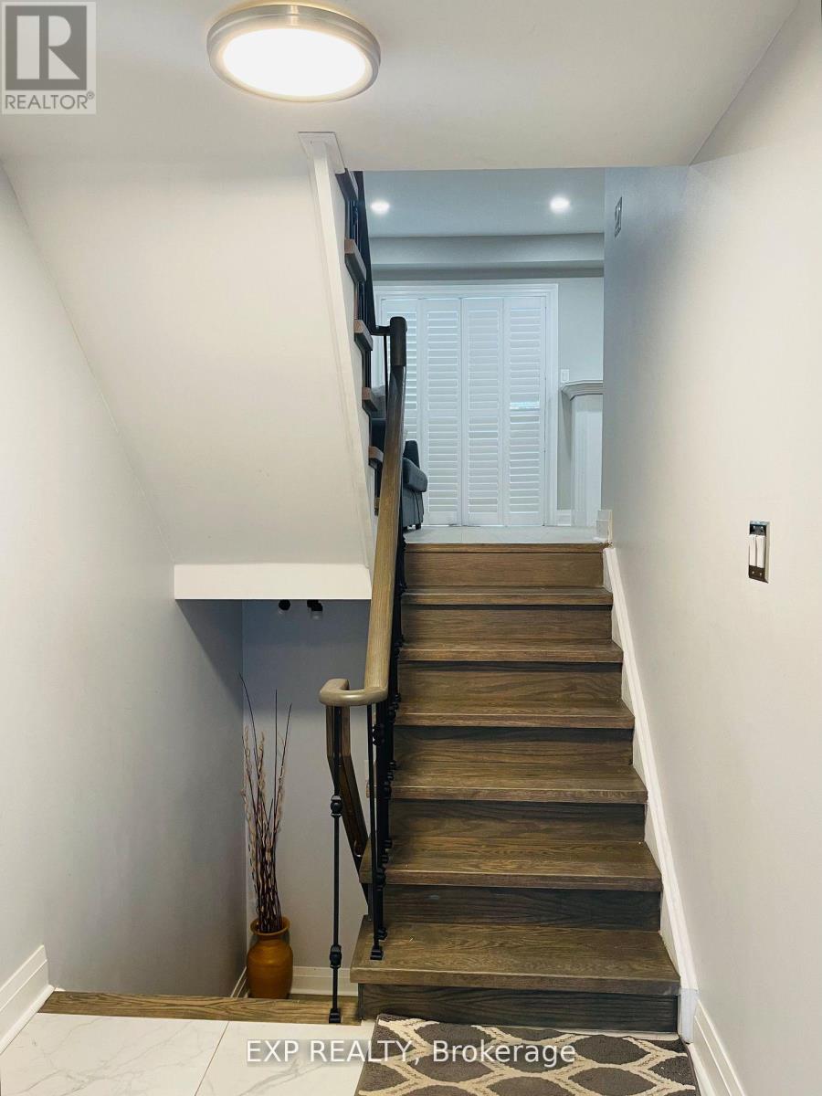 87 Kelso Crescent, Vaughan, Ontario  L6A 2K6 - Photo 3 - N12951792