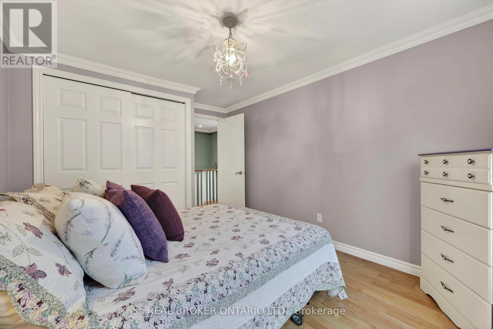 89 Marsden Court, Newmarket, Ontario  L3Y 7P6 - Photo 27 - N12951800