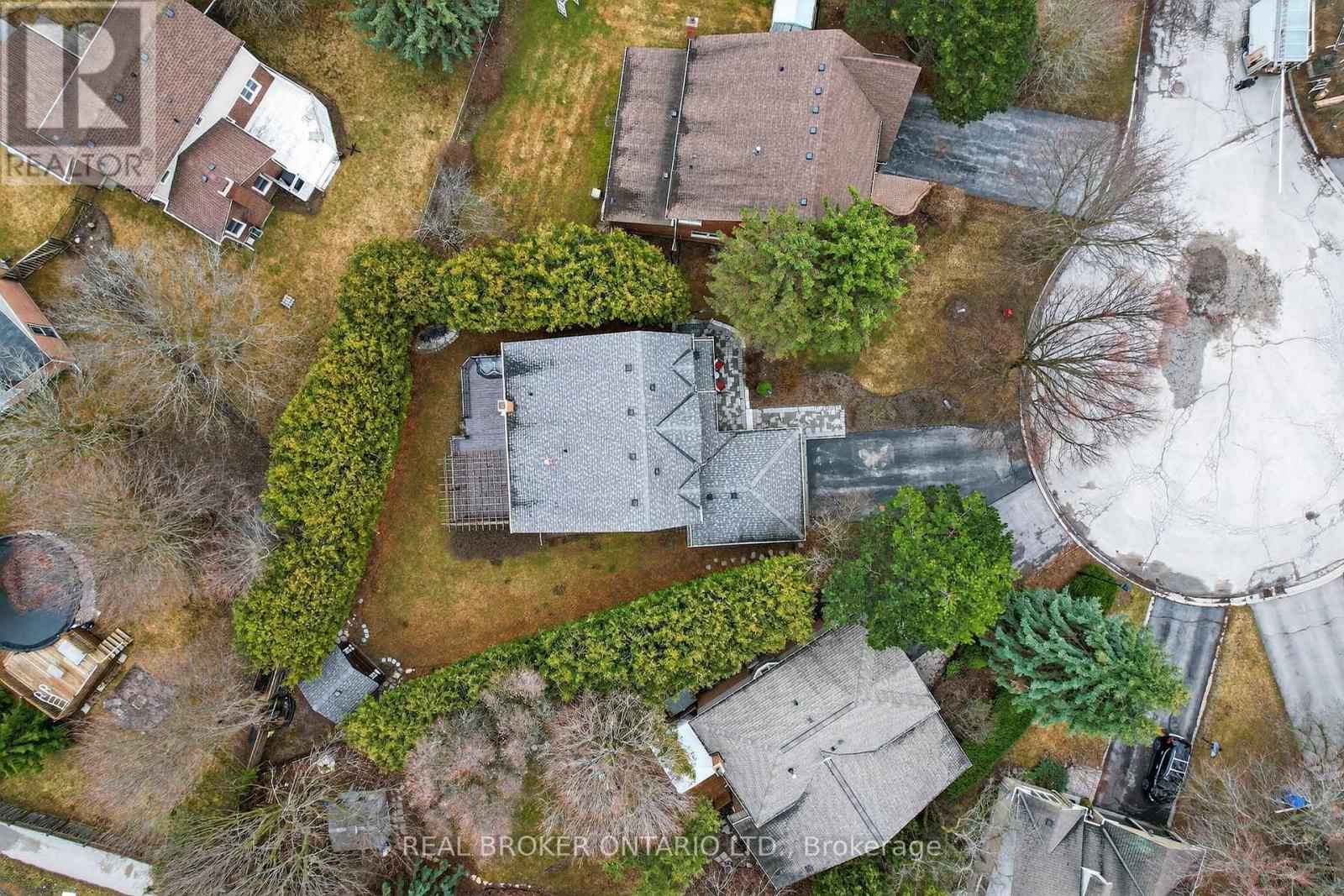 89 Marsden Court, Newmarket, Ontario  L3Y 7P6 - Photo 44 - N12951800