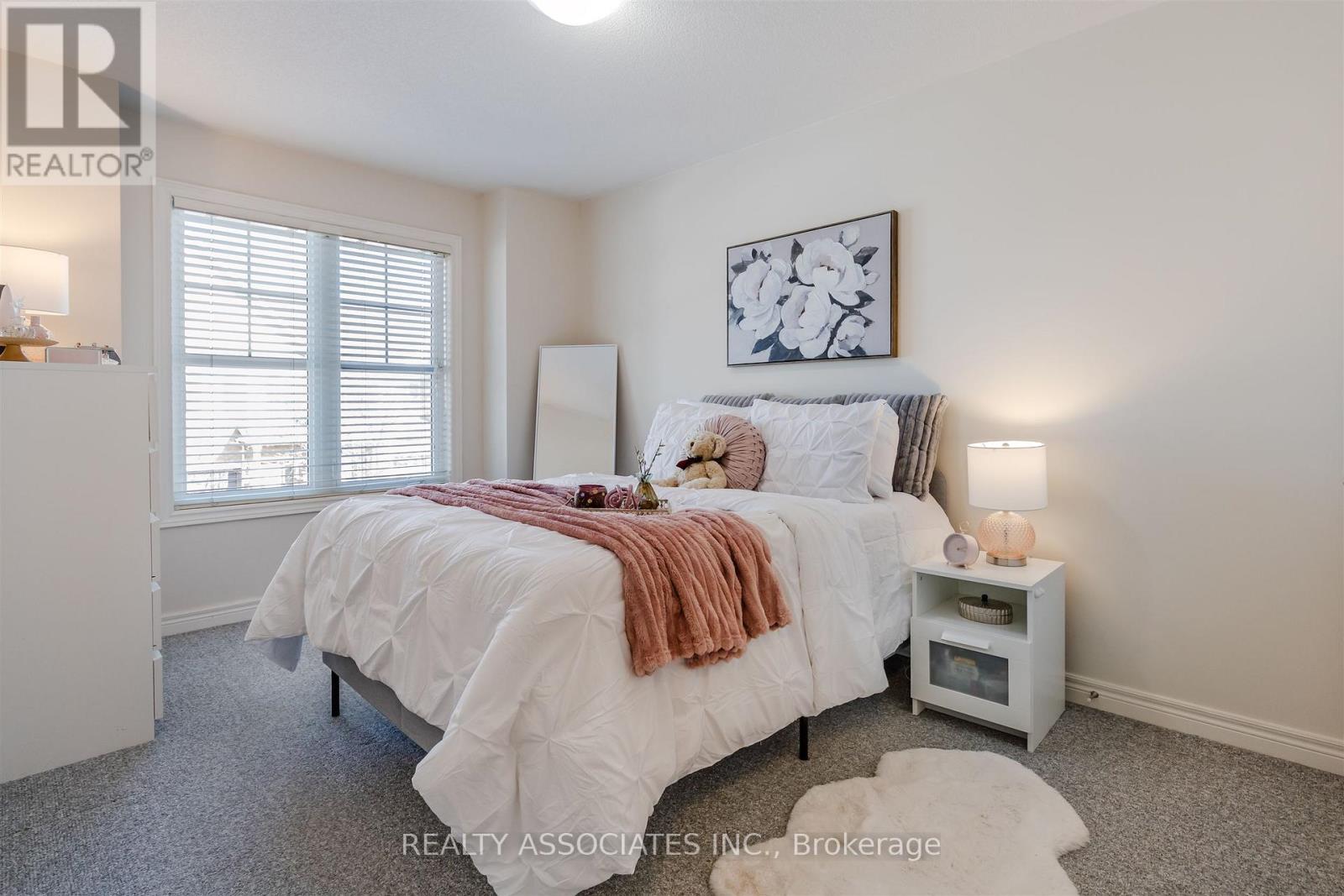 19 Bearings Avenue, Whitchurch-Stouffville, Ontario  L4A 0W6 - Photo 38 - N12951844