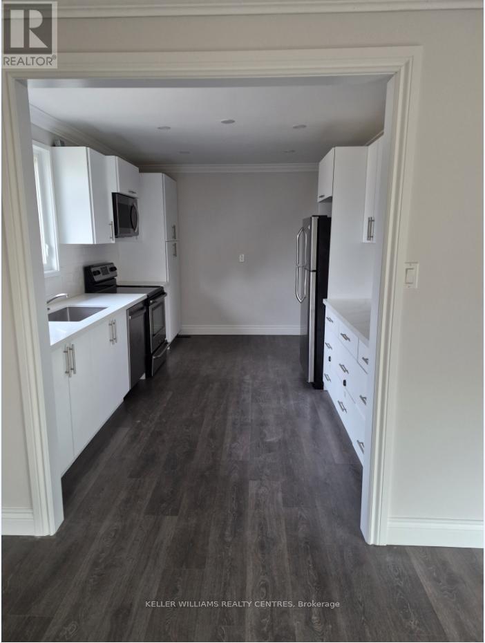 Upper - 782 Botany Hill Crescent, Newmarket, Ontario  L3Y 3A8 - Photo 4 - N12951888